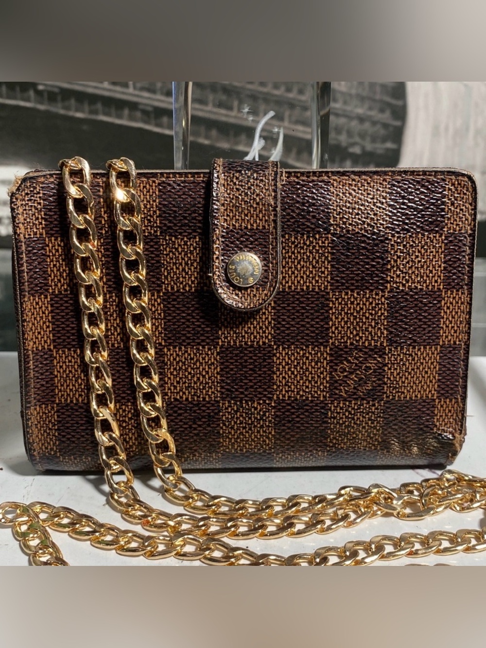 Authentic Louis Vuitton Damier Kisslock Wallet